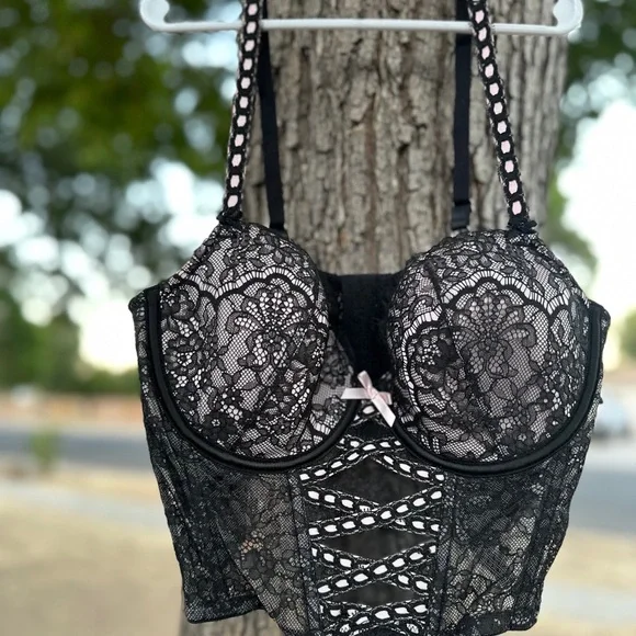 Victoria's Secret Black Lace Bustier with Pink Details - Picture 8 of 8
